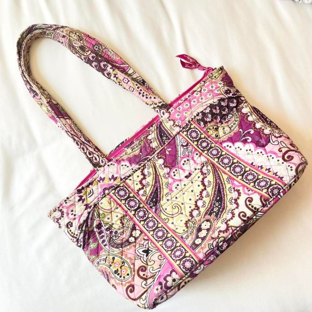vera‎ bradley quilted shoulder purse
